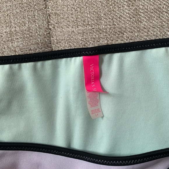 Victoria’s Secret Bikini Set - Picture 3 of 3